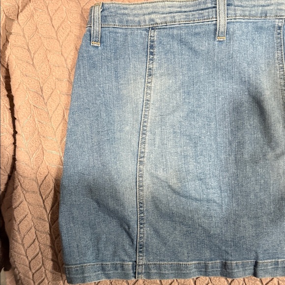 Just Black Denim Button-Up Mini Skirt - Picture 7 of 8